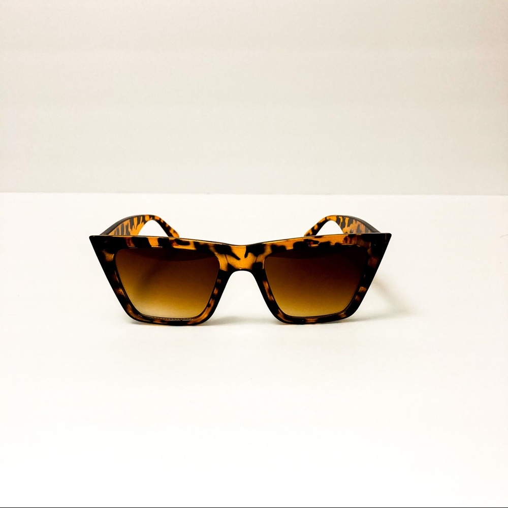 2/$30 Leopard Women Square Cat Eye Sunglasses
